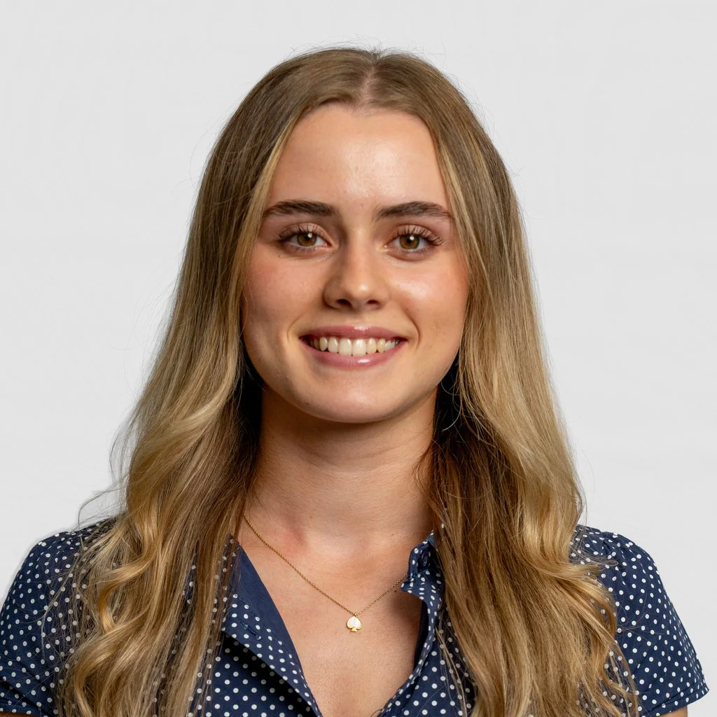 Mia Bevons, Account Manager at E-Marketing Agency
